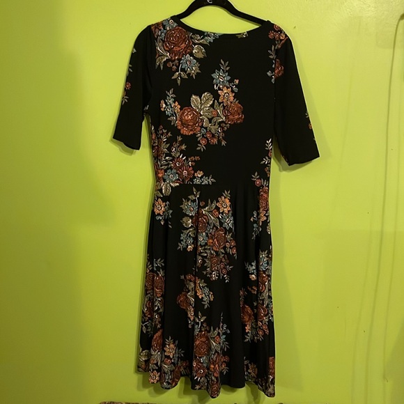LuLaRoe Black Floral Midi Dress Size M - Picture 4 of 5